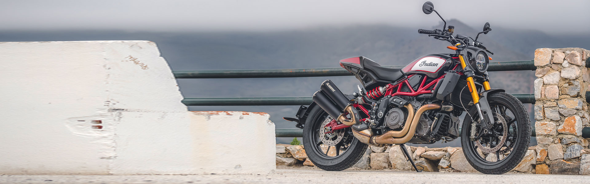 FTR STYLE MEETS CARBON FIBRE